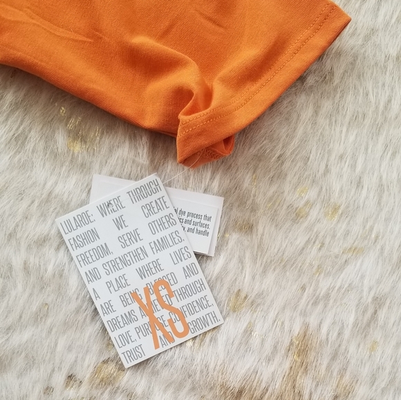 LuLaRoe Irma Tunic - Picture 3 of 8